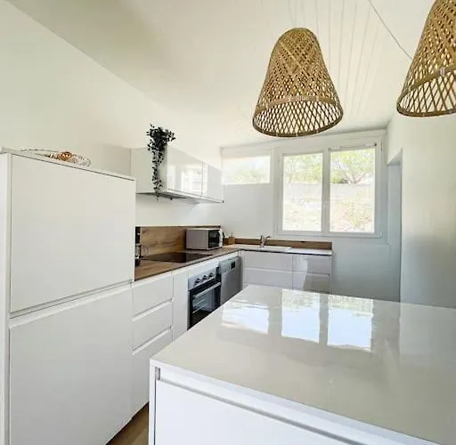 Panisse - Parking - Clim - Wifi Apartment
