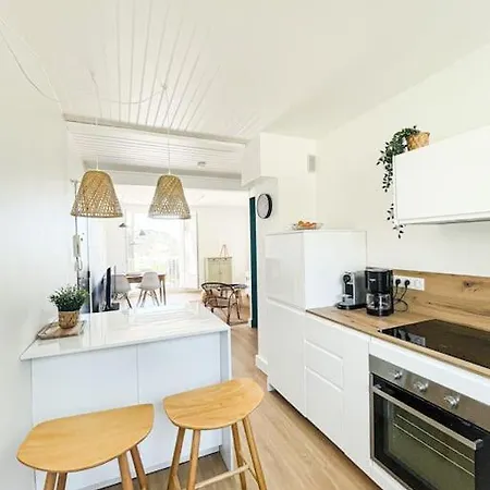 Panisse - Parking - Clim - Wifi Apartment